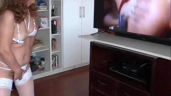 Beautiful 58-year-old mature woman masturbates watching porn and asks me to fuck her in full orgasm